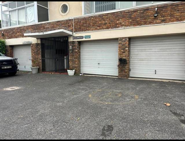 3 BEDROOM APARTMENT FOR SALE IN RONDEBOSCH